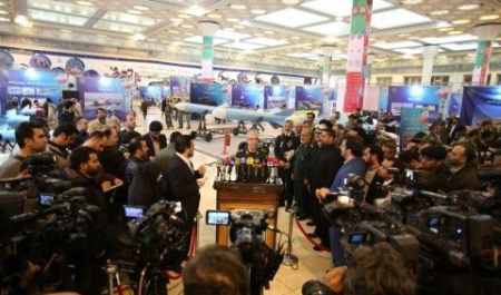 نمایشگاه اقتدار دفاعی وزارت دفاع و پشتیبانی نیروهای مسلح افتتاح شد