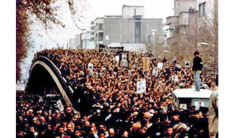 زمینه های شکل گیری و عوامل پیروزی