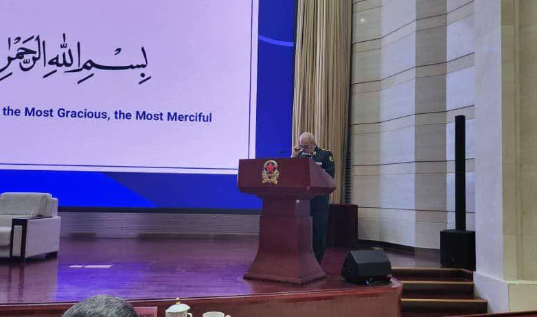 كلمة رئيس الجامعة العليا للدفاع الوطني الإيرانية أمام طلبة الصين