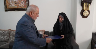 Meeting of the Head of the Supreme National Defense University with the Family of Martyr Colonel Kioumars Khansari