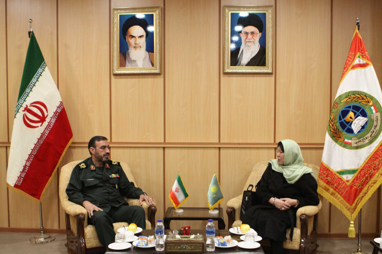 The representative of Kazakh National Defense University visits Iranian SNDU