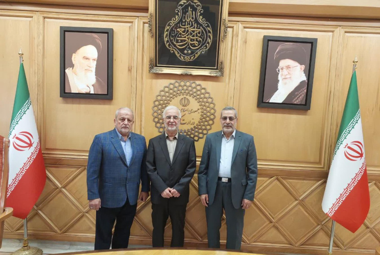 Meeting between the President of the Supreme National Defense University and the President of the Shahid Beheshti School of Governance with the Minister of the Interior