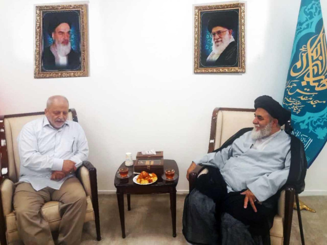 The President of the Supreme National Defense University Meeting with the Guardianship of the Jamkaran Holy Mosque