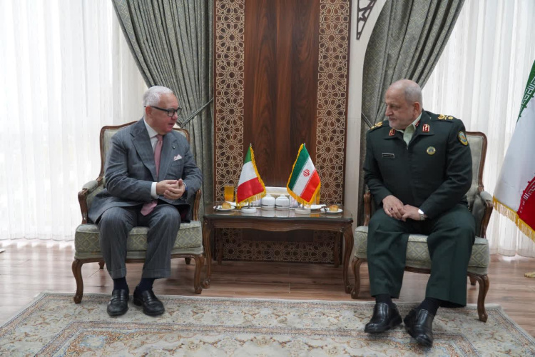 Head of Iran's Supreme National Defense University Meets with Italian Think Tank President