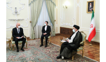 روابط سازنده میان کشورهای همسایه مؤثرترین عامل تقویت امنیت منطقه است