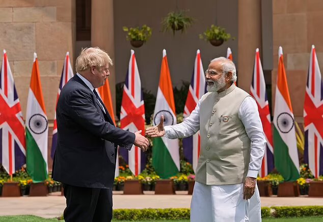 دو روی سکه تقویت همکاری‌های نظامی – امنیتی انگلیس و هند